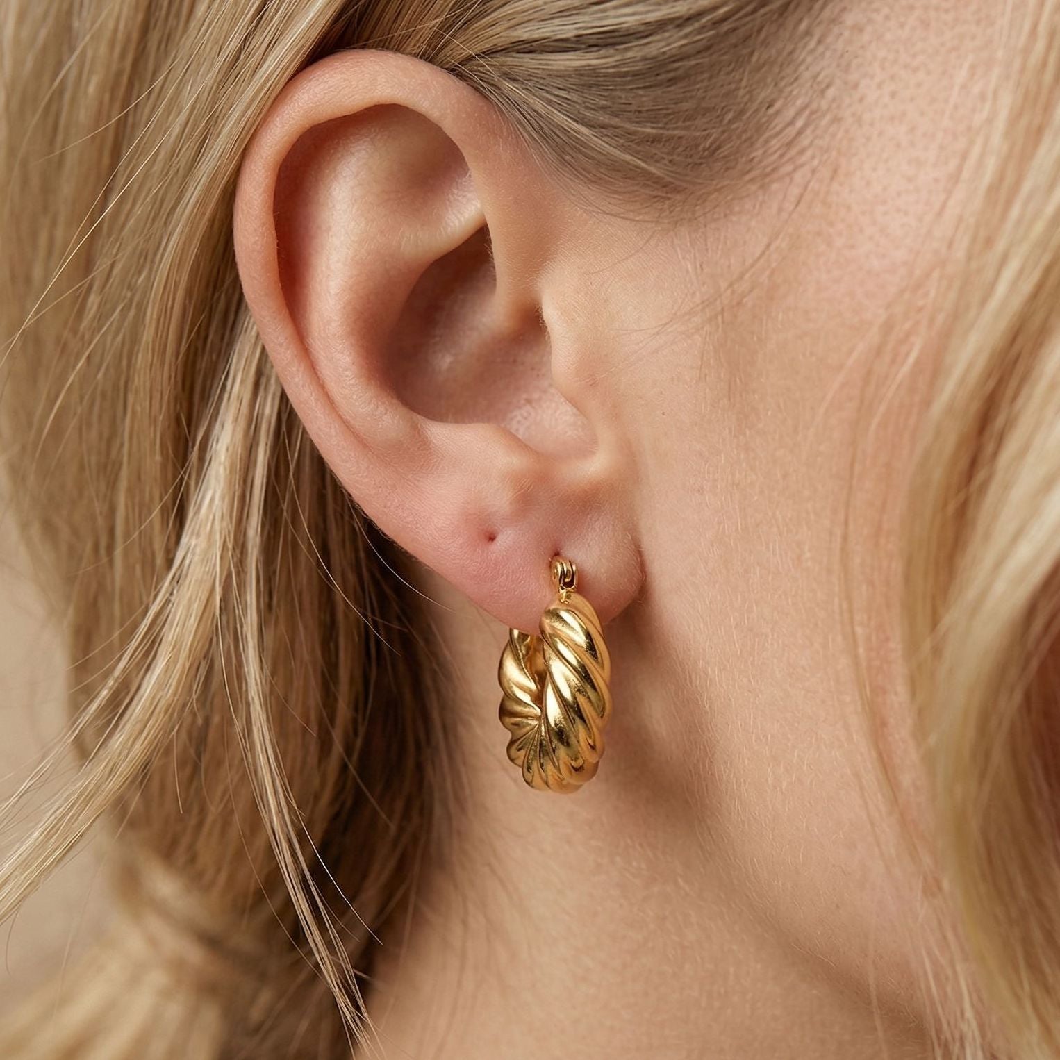 MIA
- acero inoxidable 316L oro 18K waterproof
